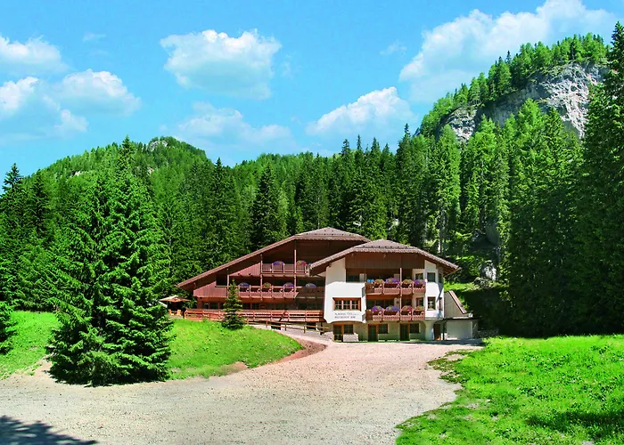 Hotel Villetta Maria Cottage Canazei